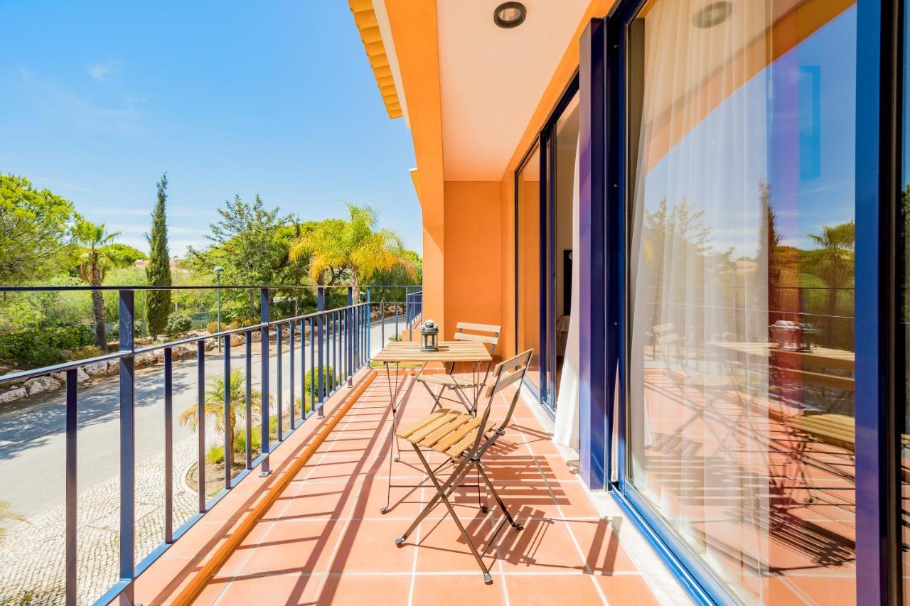 Al - Apartamentos Vila Sol F5 Bloco 3 クアルテイラ エクステリア 写真