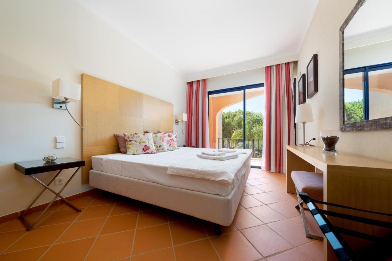 Al - Apartamentos Vila Sol F5 Bloco 3 クアルテイラ エクステリア 写真