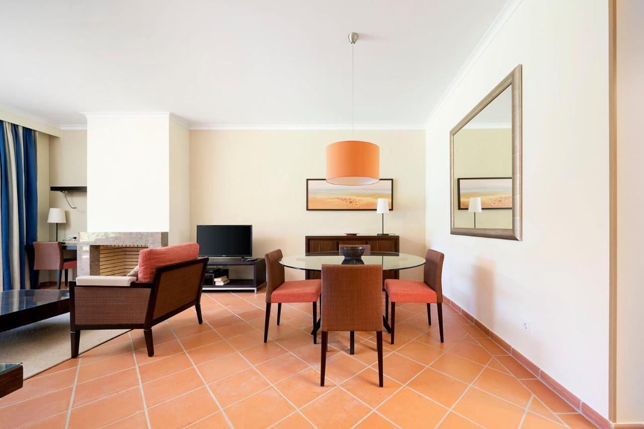 Al - Apartamentos Vila Sol F5 Bloco 3 クアルテイラ エクステリア 写真