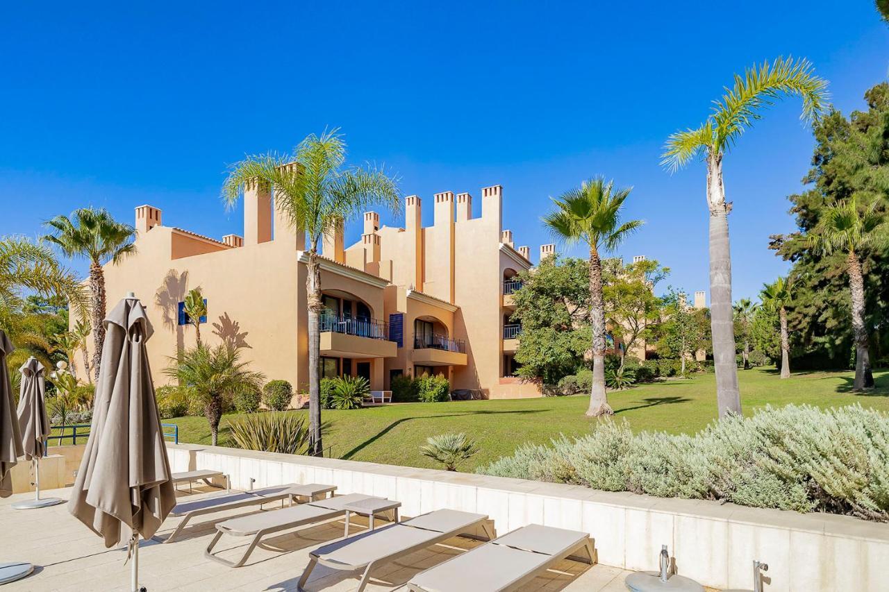 Al - Apartamentos Vila Sol F5 Bloco 3 クアルテイラ エクステリア 写真